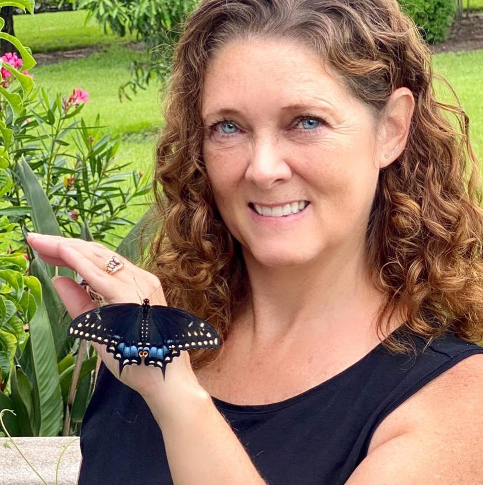 Meet your Posher, Laurie